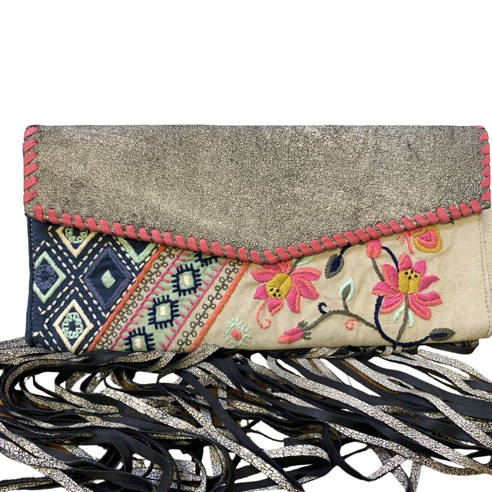 *Double D Ranch Tan & Pink Fringe Clutch Large - Picture 2 of 5